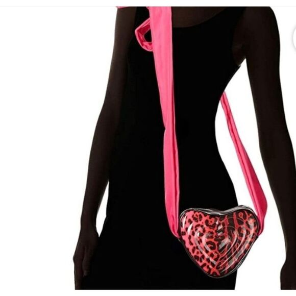 Betsey Johnson Kitsch Patent Heart Crossbody NWOT - Picture 3 of 8